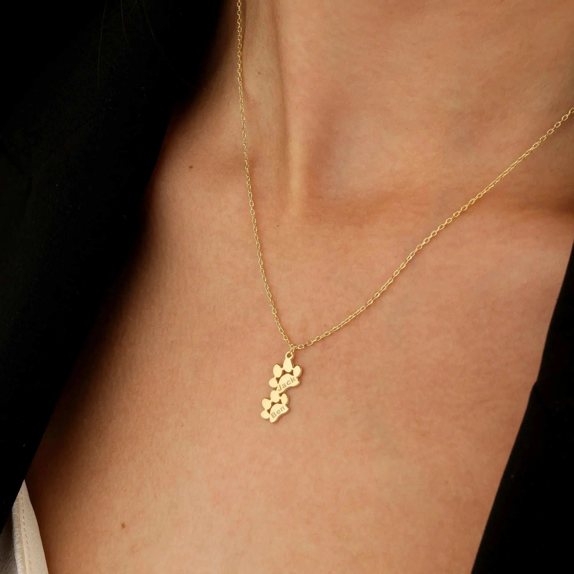 Personalized necklace with name and paw  NostalgiaJewels